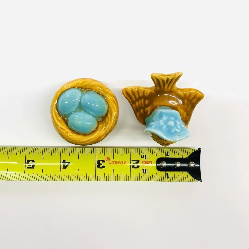 Vintage Salt and Pepper Shakers Arcadia Ceramics - Blue Bonnet Bird & Nest Eggs - Picture 8 of 8